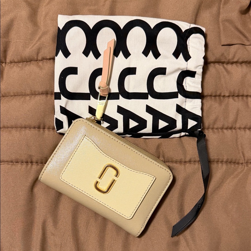 The Utility Snapshot Marc Jacobs Tan Leather Wallet with Gold Accent